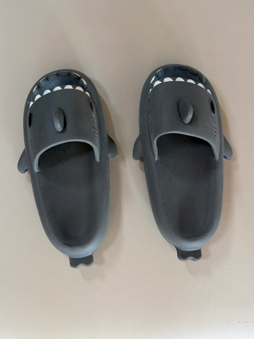 Gray Shark Cloud Foam Slippers 38-39